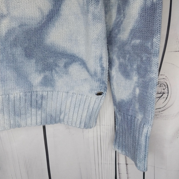 American Eagle Blue Tie-Dye Boho Y2K Knit Pullover Sweater - Picture 3 of 9